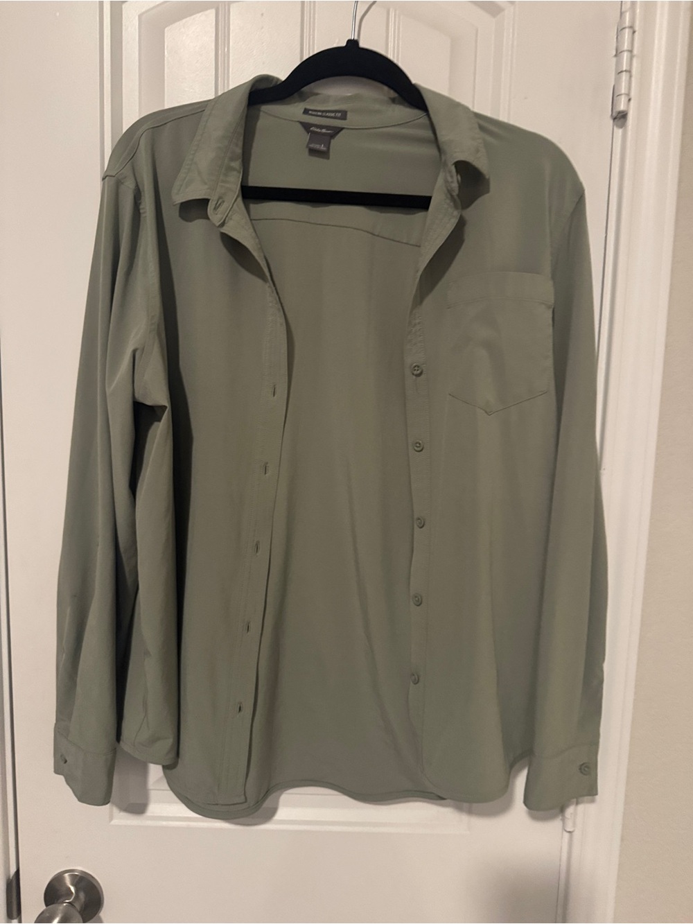 Eddie Bauer women’s Sage Green Button-Up Shirt